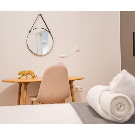 O&O Group - Eclectic Chic Thissio Apartment Атина Екстериор снимка