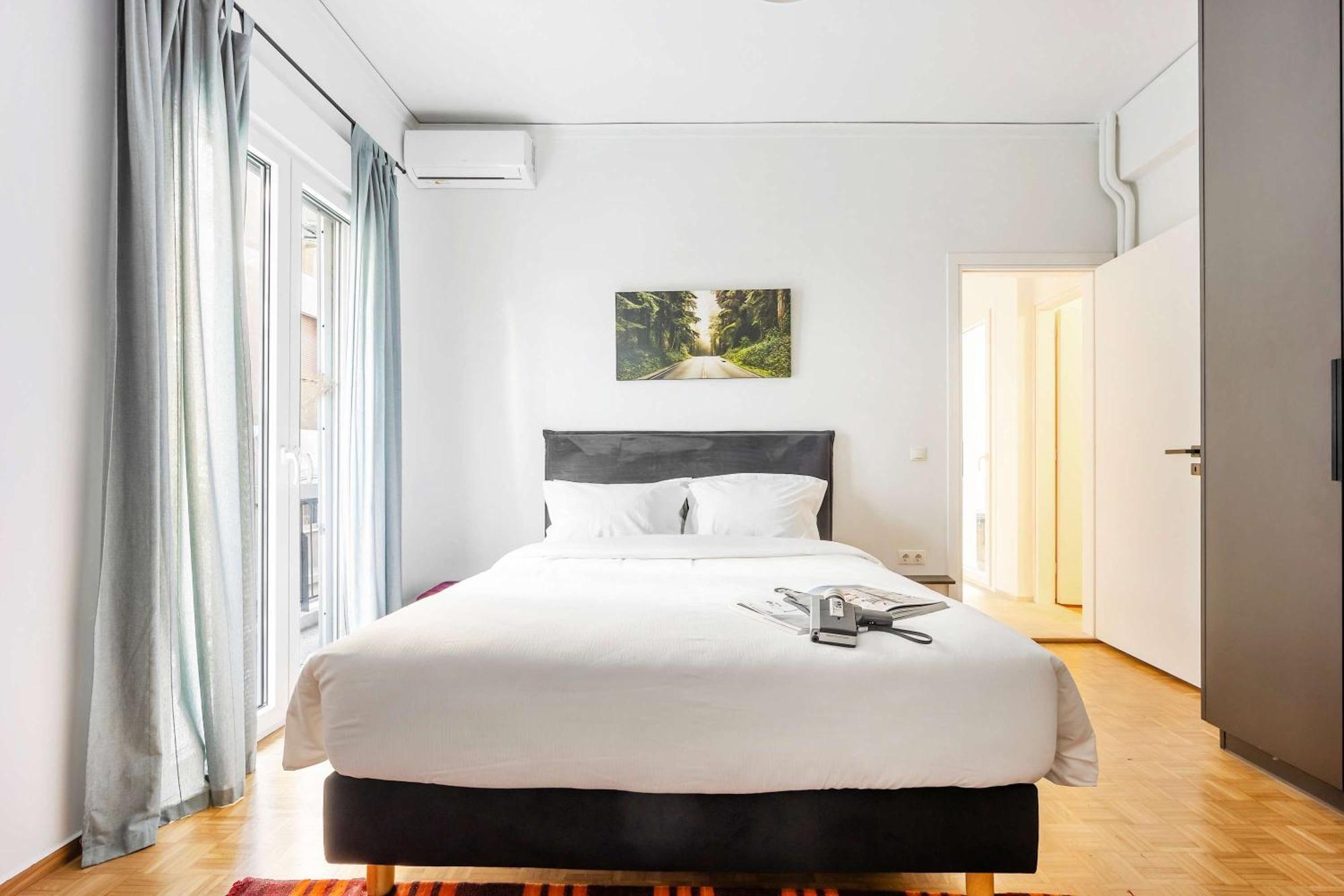 O&O Group - Eclectic Chic Thissio Apartment Атина Екстериор снимка